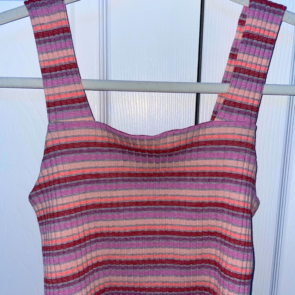 AMERICAN EAGLE OUTFITTERS MUTI COLOR CROP TOP!